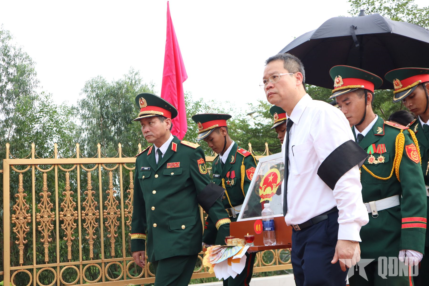 Truy điệu, an táng 5 hài cốt liệt sĩ được tìm thấy tại hang Đá Sập